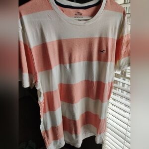 Hollister Must-Have Collection T-Shirt